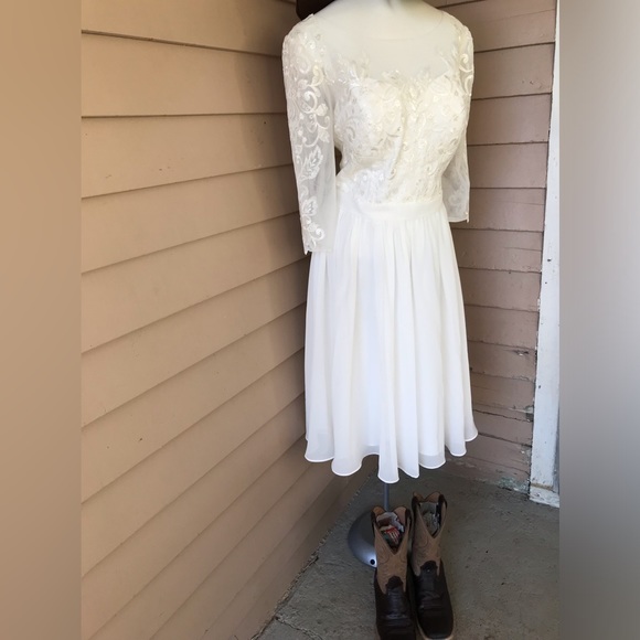 NWT. JJ’S House formal white dress, size: 16 / Length 412 “ long. Ivory - Picture 10 of 16